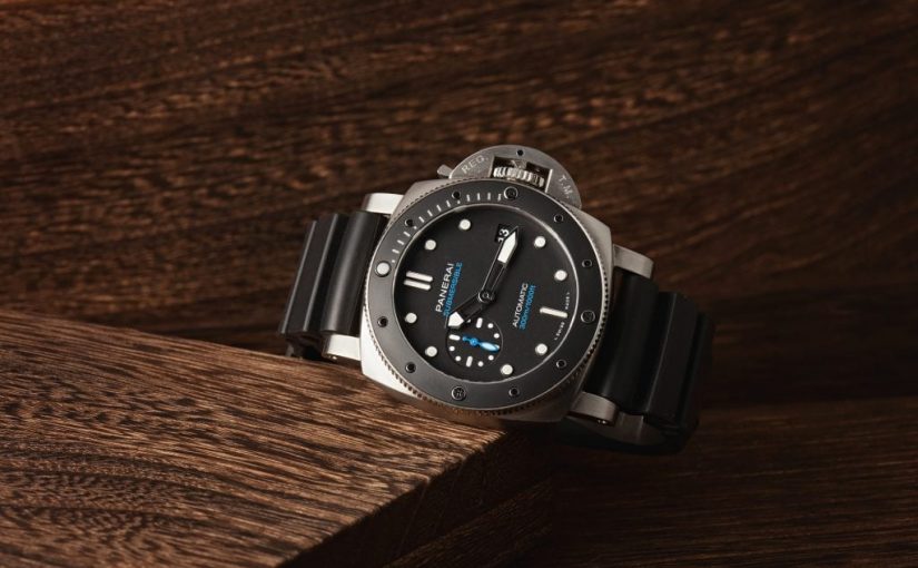 Panerai Submersible Black Dial with Rubber Strap